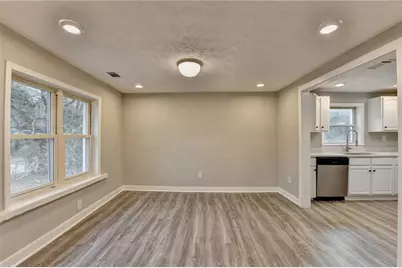 574 Glendale Road, Scottdale, GA 30079 - Photo 8