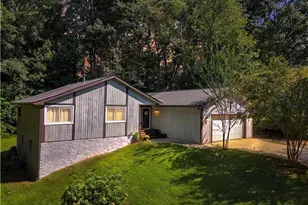 2644 Royal Oak Ct, Acworth, GA 30102 - Photo 2