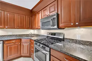 [Address not provided], Atlanta, GA 30342 - Photo 8