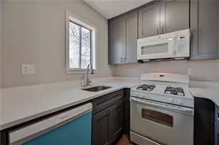 955 Tilden St NW, Atlanta, GA 30318 - Photo 8