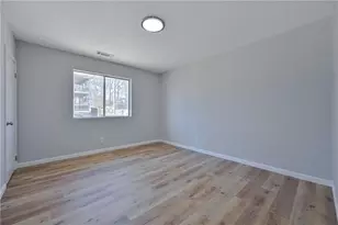 955 Tilden St NW, Atlanta, GA 30318 - Photo 12