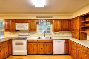 1786 SW Bear Cave SW, Lilburn, GA 30047 - Photo 20
