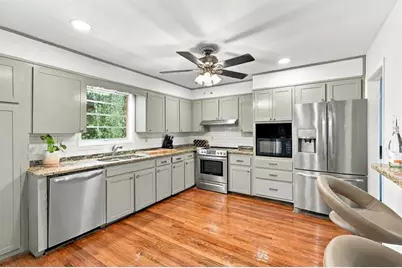 3179 Flamingo Drive, East Point, GA 30344 - Photo 8