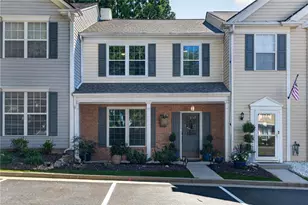 10900 Wittenridge Dr, Alpharetta, GA 30022 - Photo 2