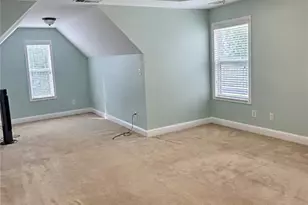 702 Lynnfield Dr, Lawrenceville, GA 30045 - Photo 12