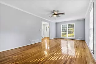 2045 Maier Ct, Snellville, GA 30078 - Photo 8