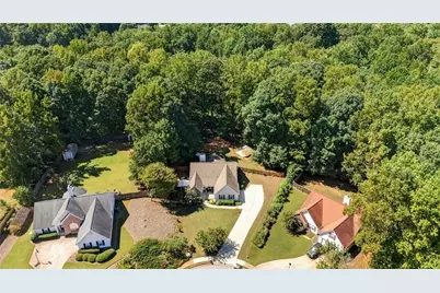 4692 Devencrest Lane, Buford, GA 30519 - Photo 8