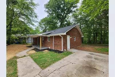 723 W Creek Circle, Monroe, GA 30655 - Photo 2