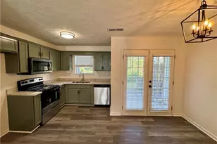 5889 Trent Walk Dr, Lithonia, GA 30038 - Photo 8
