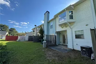 5889 Trent Walk Dr, Lithonia, GA 30038 - Photo 4
