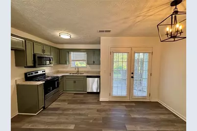 5889 Trent Walk Drive, Lithonia, GA 30038 - Photo 8
