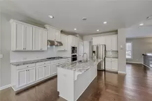 901 Sunset Park Dr, Suwanee, GA 30024 - Photo 8