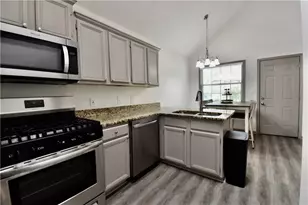 2582 Candler Way SW, Marietta, GA 30064 - Photo 10