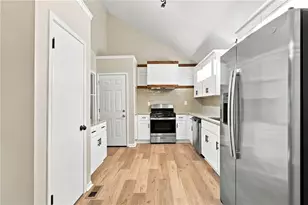 278 Shalloway Dr NE, Kennesaw, GA 30144 - Photo 10