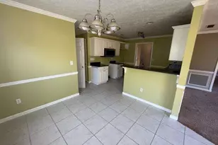 3450 Weeping Willow Ln, Loganville, GA 30052 - Photo 4