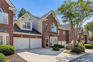 8006 Lexington Dr, Roswell, GA 30075 - Photo 8