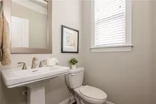 1391 Live Oak Ln, Brookhaven, GA 30319 - Photo 10