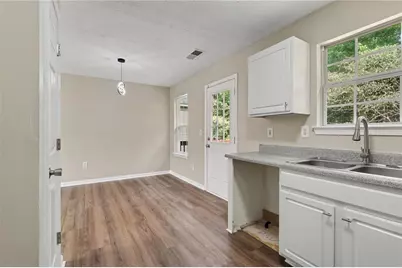 3220 Diamond Bluff, Union City, GA 30291 - Photo 14