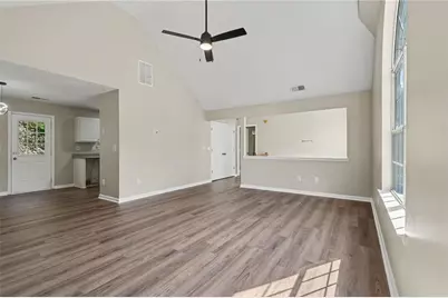 3220 Diamond Bluff, Union City, GA 30291 - Photo 8