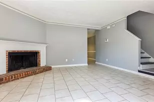1040 Huntington Trce SE, Smyrna, GA 30082 - Photo 2