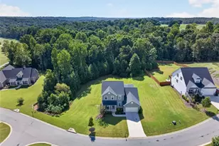 130 Peachwood Ln, Homer, GA 30547 - Photo 2