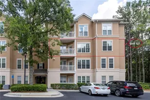 131 Ashford Cir, Dunwoody, GA 30338 - Photo 2