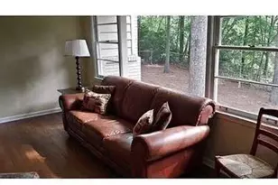 1493 Chateau Dr, Dunwoody, GA 30338 - Photo 2