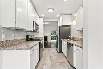 653 Park Village Drive NE, Atlanta, GA 30306 - Photo 10