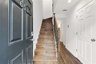 653 Park Village Dr NE, Atlanta, GA 30306 - Photo 2