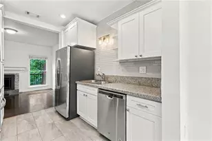 653 Park Village Dr NE, Atlanta, GA 30306 - Photo 12