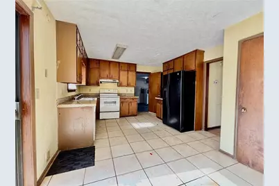 5615 Pennybrook Court, Stone Mountain, GA 30087 - Photo 6