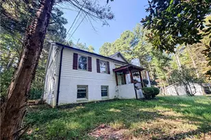 3767 Memorial Pkwy NW, Kennesaw, GA 30152 - Photo 4