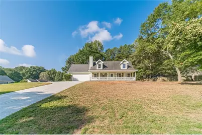 2275 Huntington Drive, Loganville, GA 30052 - Photo 2