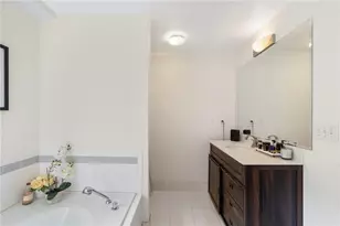 400 Village Pkwy, Atlanta, GA 30306 - Photo 26