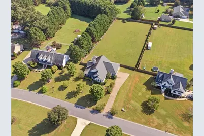 764 Appian Way, Statham, GA 30666 - Photo 4