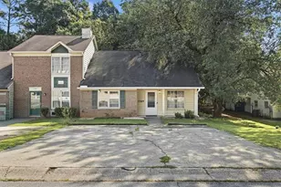 1709 Winchester Way SE, Conyers, GA 30013 - Photo 2