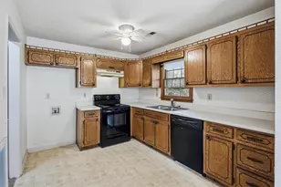 1709 Winchester Way SE, Conyers, GA 30013 - Photo 8