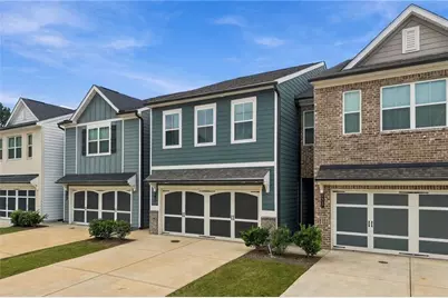 5313 Melbourne Lane, Flowery Branch, GA 30542 - Photo 2