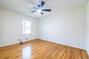 1590 Knob Hill Dr NE, Atlanta, GA 30329 - Photo 32