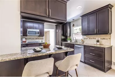 1590 Knob Hill Drive NE, Atlanta, GA 30329 - Photo 18