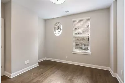 582 Broadview Place NE, Atlanta, GA 30324 - Photo 8