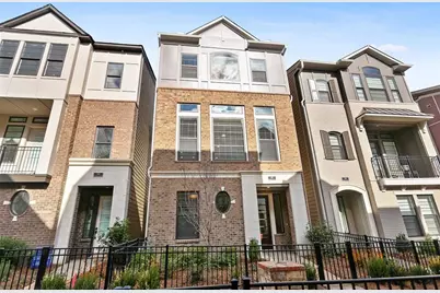 582 Broadview Place NE, Atlanta, GA 30324 - Photo 1