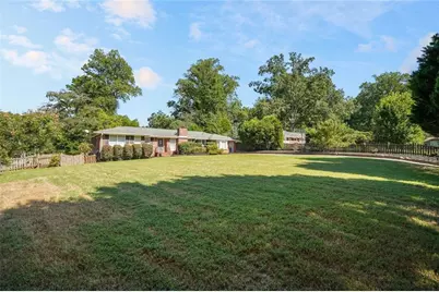 2579 Whiteleigh Drive NE, Atlanta, GA 30345 - Photo 4