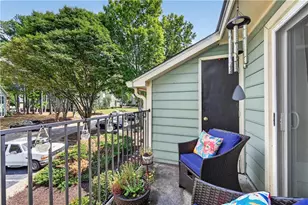 1005 Canyon Point Cir, Roswell, GA 30076 - Photo 18