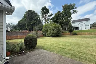 2072 Little River Dr, Suwanee, GA 30024 - Photo 10