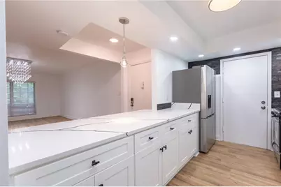 6851 Roswell Road #I11, Atlanta, GA 30328 - Photo 8