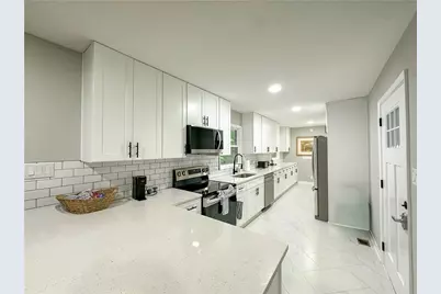 2376 Melinda Drive NE, Atlanta, GA 30345 - Photo 4