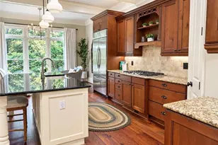 320 Wisteria Cir, Roswell, GA 30076 - Photo 8