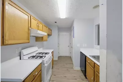4037 Monarch Dr, McDonough, GA 30253 - Photo 10