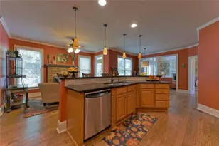 2721 Rustling Pines Ct NE, Marietta, GA 30062 - Photo 16